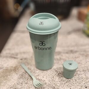 Arbonne Salad Shaker/ Container